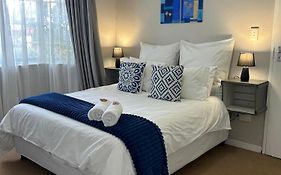 Pin Oak Inn